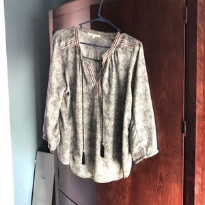 Danielrainn Women’s Top